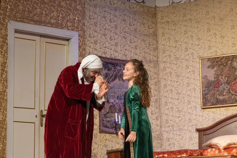 Il malato immaginario, Compagnia Teatrale Jonica: foto di scena