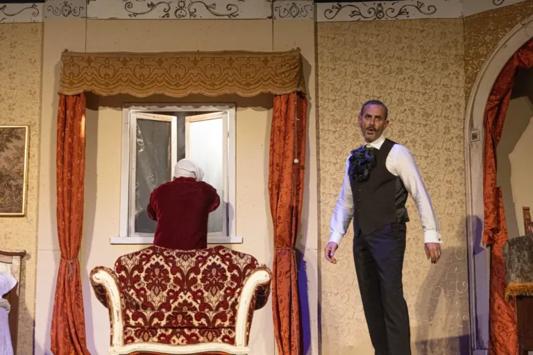 Il malato immaginario, Compagnia Teatrale Jonica: foto di scena