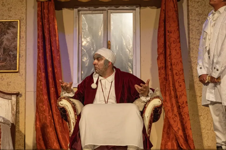 Il malato immaginario, Compagnia Teatrale Jonica: foto di scena