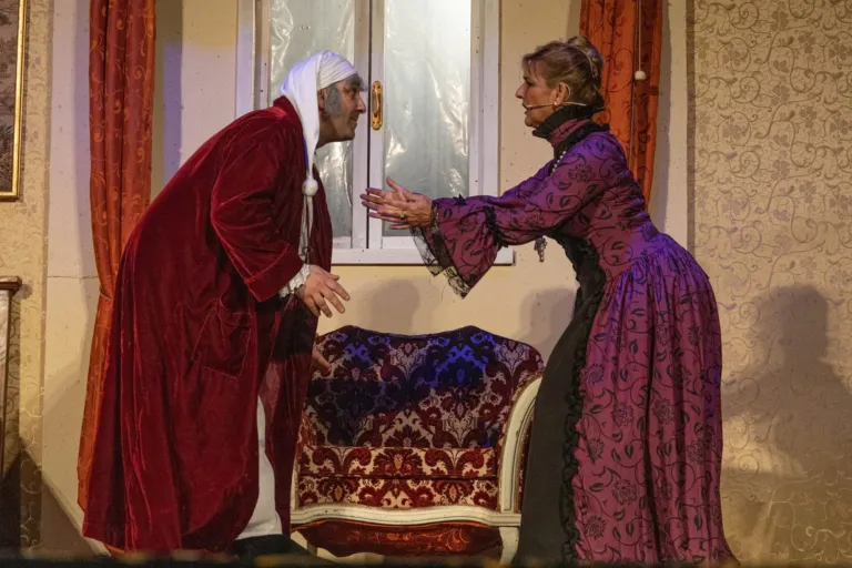 Il malato immaginario, Compagnia Teatrale Jonica: foto di scena