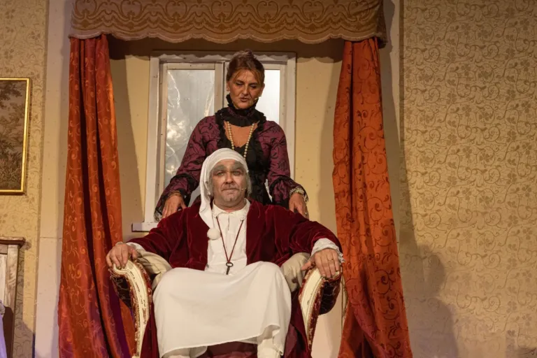 Il malato immaginario, Compagnia Teatrale Jonica: foto di scena