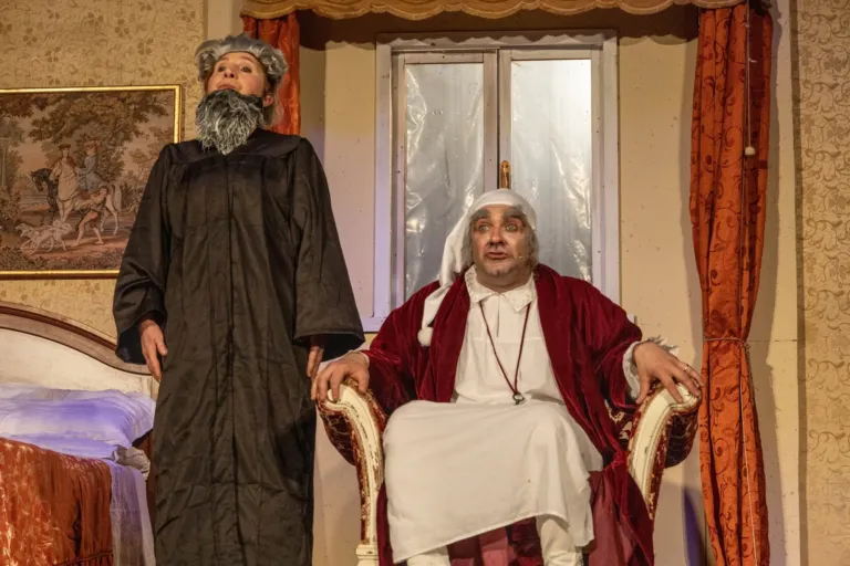Il malato immaginario, Compagnia Teatrale Jonica: foto di scena