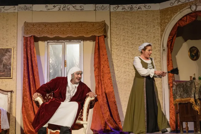 Il malato immaginario, Compagnia Teatrale Jonica: foto di scena