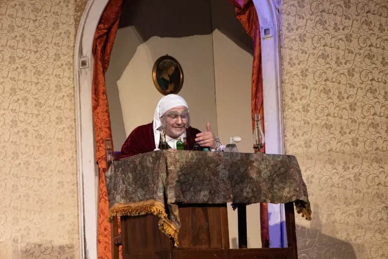 Il malato immaginario, Compagnia Teatrale Jonica: foto di scena