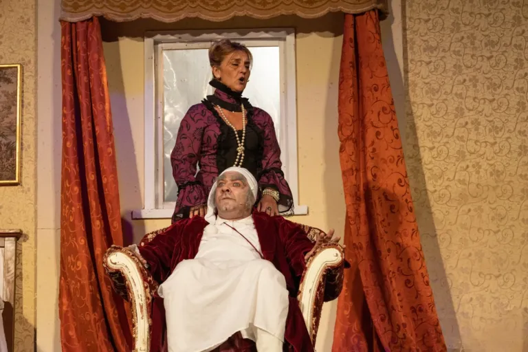 Il malato immaginario, Compagnia Teatrale Jonica: foto di scena