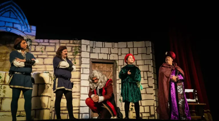 Le fortune di Tofulu, Compagnia Teatrale Jonica: foto di scena