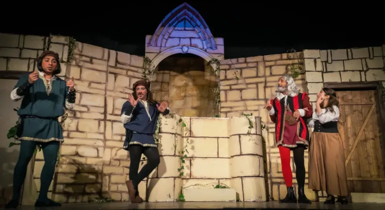 Le fortune di Tofulu, Compagnia Teatrale Jonica: foto di scena