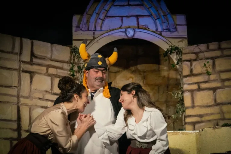 Le fortune di Tofulu, Compagnia Teatrale Jonica: foto di scena