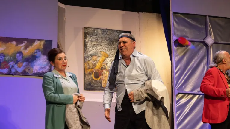 Mia moglie si chiama Enzo, Compagnia Teatrale Jonica: foto di scena