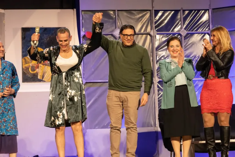 Mia moglie si chiama Enzo, Compagnia Teatrale Jonica: foto di scena