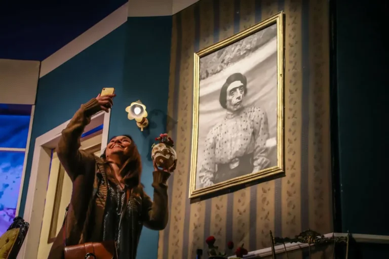 Una parente di troppo, foto di scena