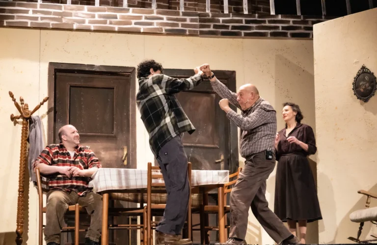 Uno sguardo dal ponte, foto di scena