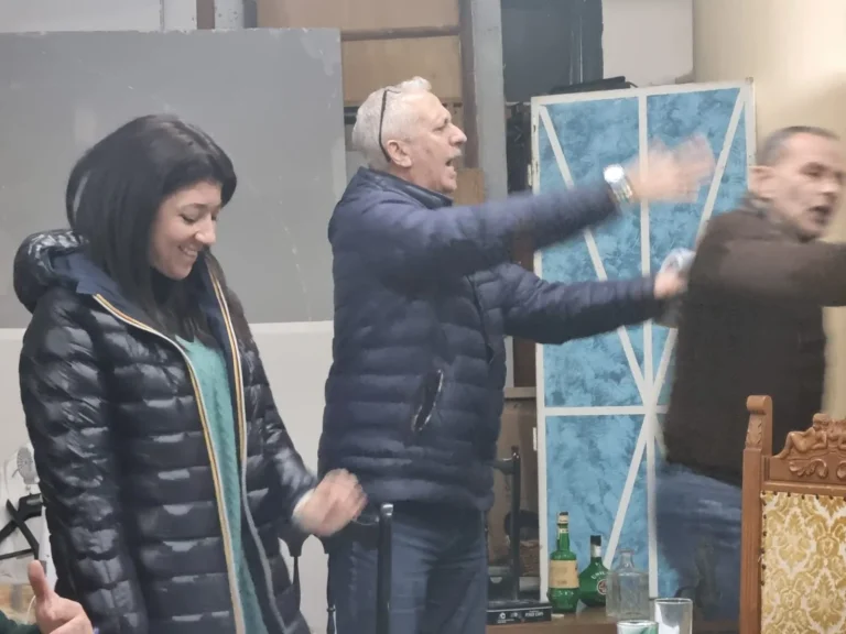 Uomini sull'orlo di una crisi di nervi, foto di scena